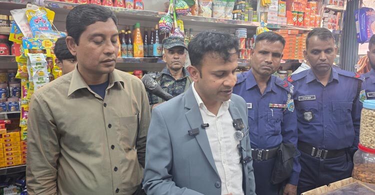 পাবনায় ভোক্তা অধিদপ্তরের অভিযানে ৫ প্রতিষ্ঠানকে জরিমানা