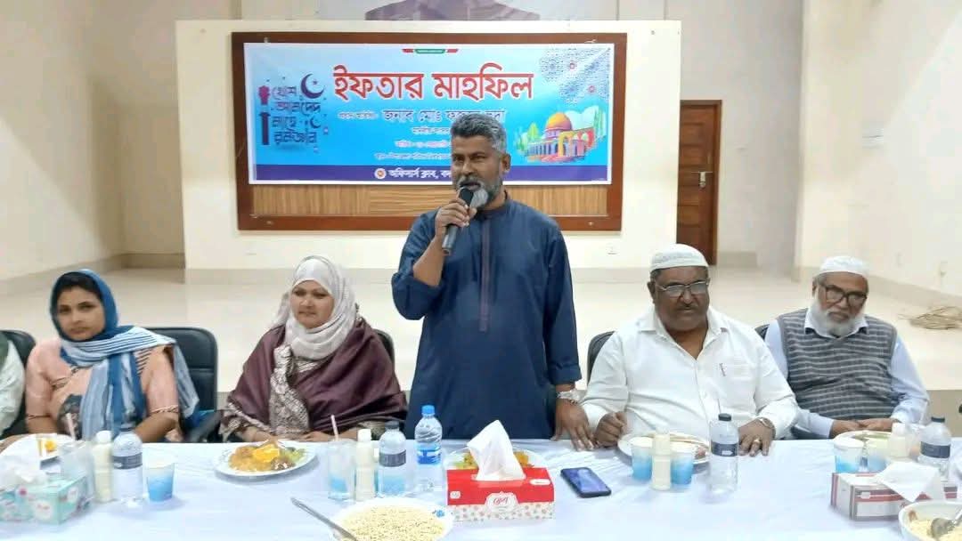 অফিসার্স ক্লাবের উদ্যোগে বদলগাছীতে ইফতার মাহফিল