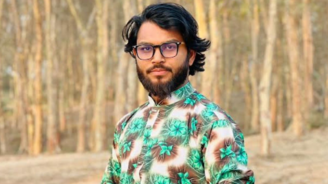 তারাবির নামাজের ভিডিও প্রকাশ, কনটেন্ট ক্রিয়েটরকে পুলিশের কাছে সোপর্দ