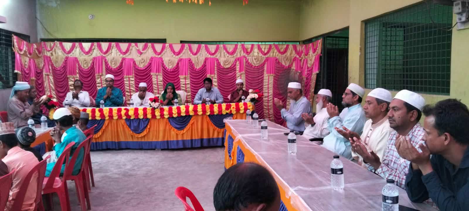  মান্দায় এতিম শিশুদের নিয়ে ইফতার করলেন ইউএনও