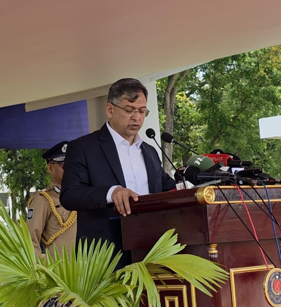  পুলিশ বাহিনীকে দলীয় প্রভাবমুক্ত রেখে মানবিক হিসেবে গড়াই সরকারের লক্ষ্য : স্বরাষ্ট্রমন্ত্রী