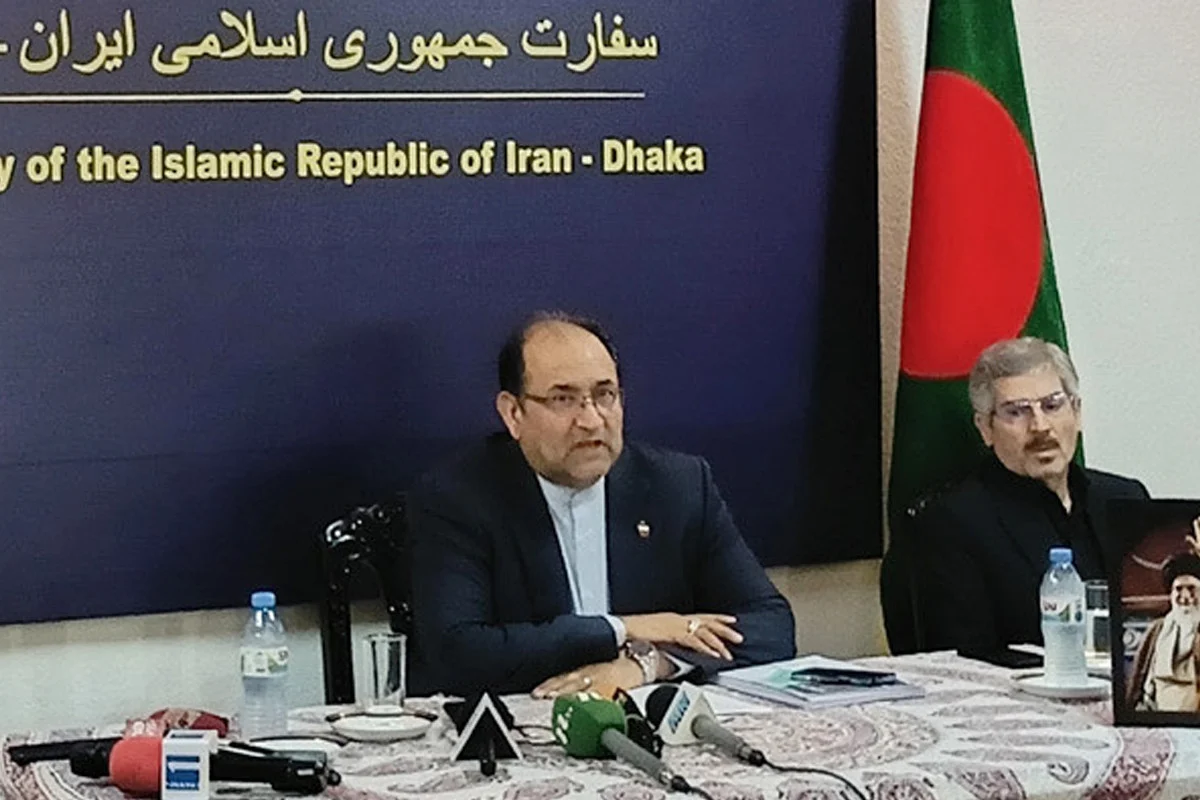 বাংলাদেশি ৬ জাহাজকে হরমুজ প্রণালী পার হওয়ার অনুমতি ইরানের