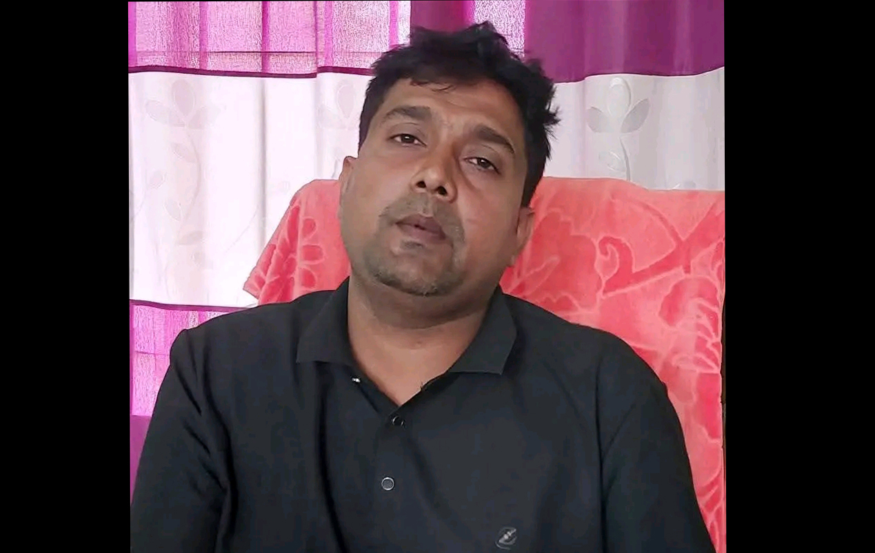 হতদরিদ্রের সাড়ে ৭ হাজার কেজি চাল কালোবাজারে বিক্রি করল আ’লীগ নেতা