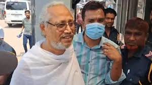 কারামুক্ত বাউলশিল্পী আবুল সরকার