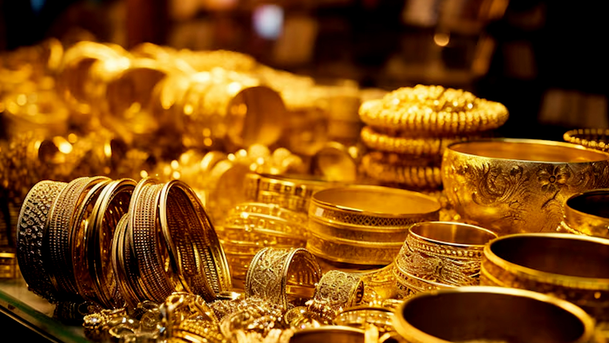 দেশের বাজারে কমেছে স্বর্ণের দাম