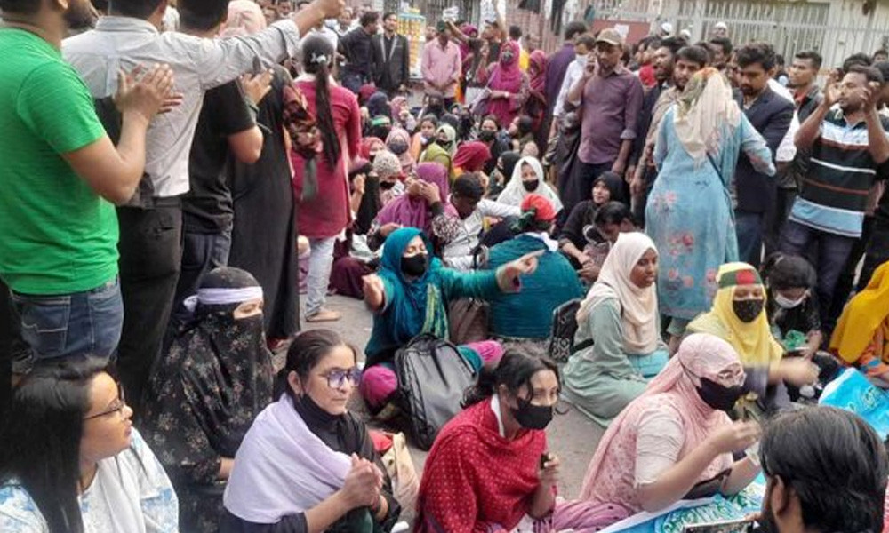 লাগাতার অবস্থান কর্মসূচির ডাক প্রাথমিকের সুপারিশপ্রাপ্ত শিক্ষকদের