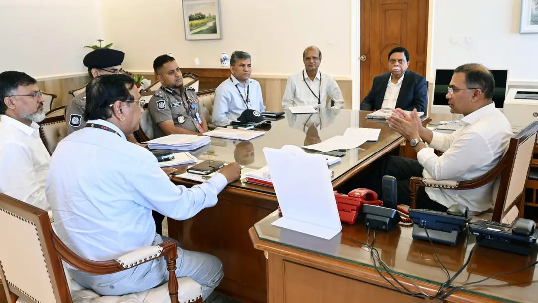 হকারদের পুনর্বাসনের নির্দেশ প্রধানমন্ত্রীর