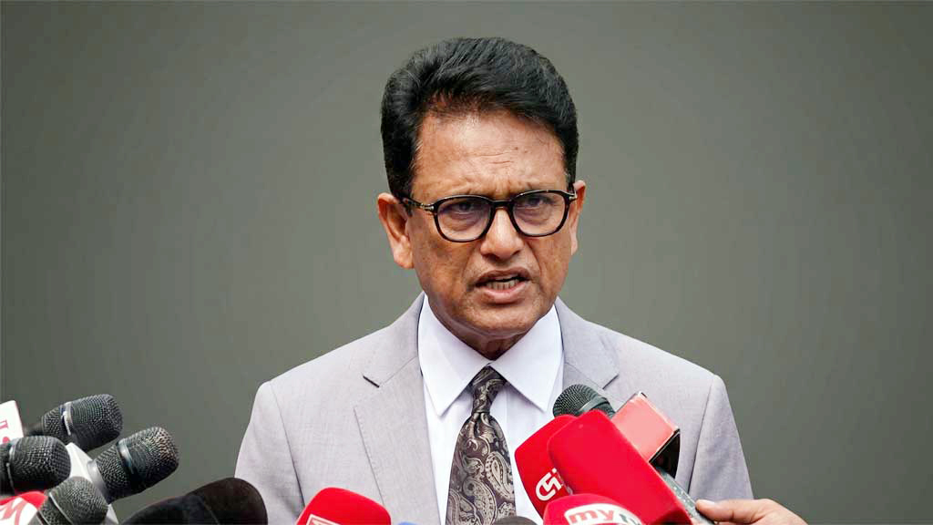 প্রশ্নপত্র ফাঁসের গুজব: তথ্য যাচাই করে প্রচারের আহ্বান শিক্ষামন্ত্রীর