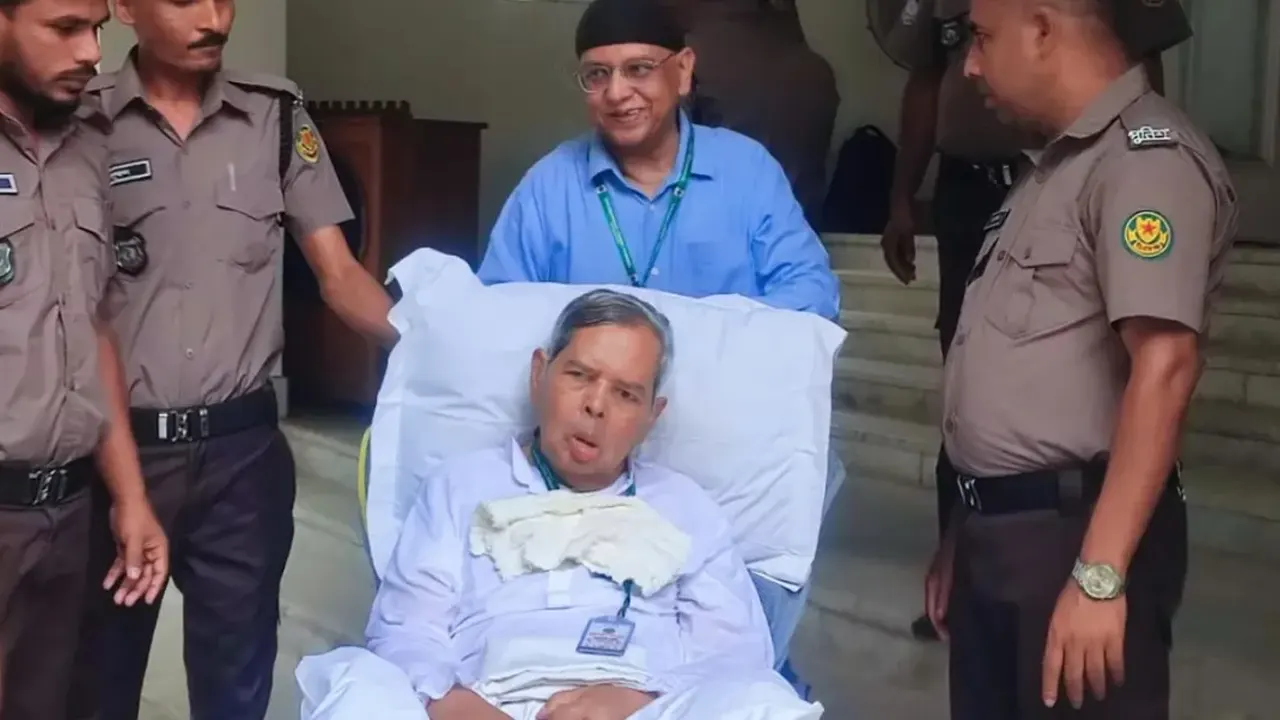 স্ত্রী দীপু মনিকে দেখতে ট্রাইব্যুনালে তৌফীক নওয়াজ