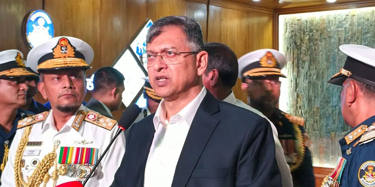 পরিস্থিতি বিবেচনায় পর্যায়ক্রমে ব্যারাকে ফিরবে সেনাবাহিনী: স্বরাষ্ট্রমন্ত্রী