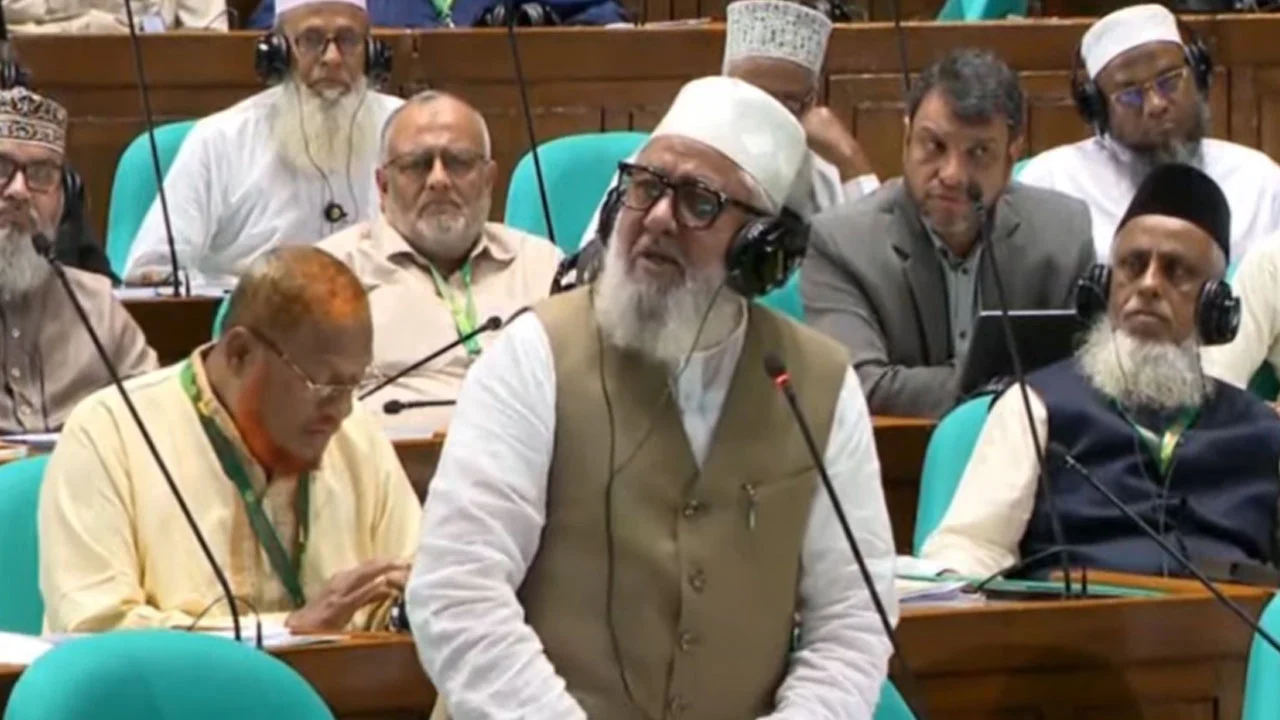   শেখ মুজিবকে আগরতলা মামলা থেকে মুক্ত করতে জামায়াত আন্দোলন করেছিল