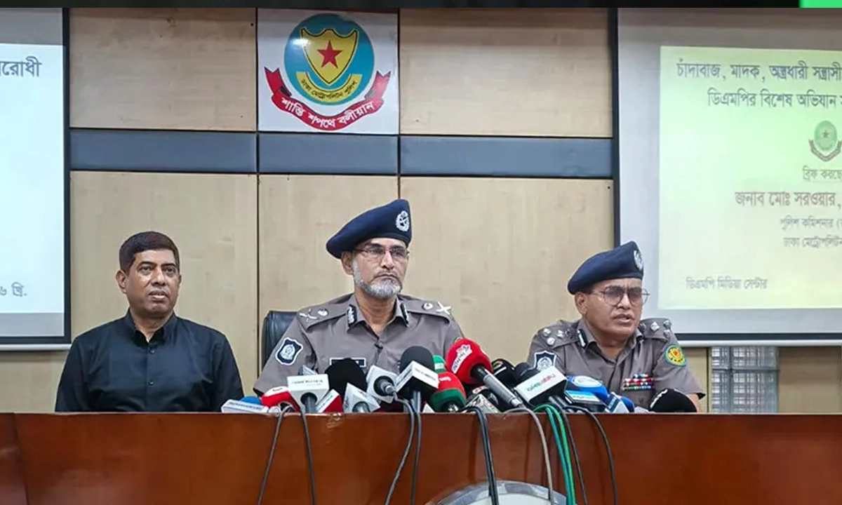 চাঁদাবাজদের ছাড়াতে তদবির করলে আইনগত ব্যবস্থা: ডিএমপি কমিশনার