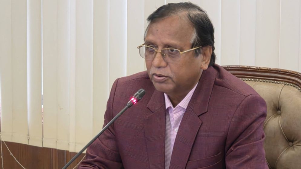 অন্তর্বর্তী সরকার  ঢাকার ১২টা বাজিয়ে গেছে : বিএনপি চেয়ারম্যানের উপদেষ্টা 