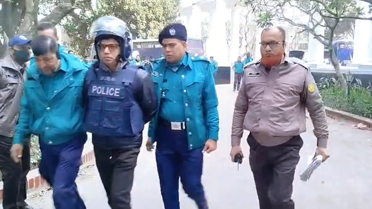 স্ত্রীসহ পলকের আয়কর নথি জব্দের আদেশ