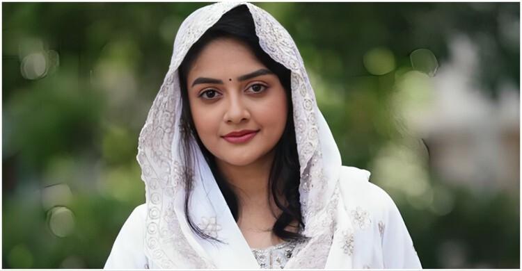 বিয়ের ছয় মাসের মাথায় টিকটক-অভিনয় সব ছাড়লেন অভিনেত্রী