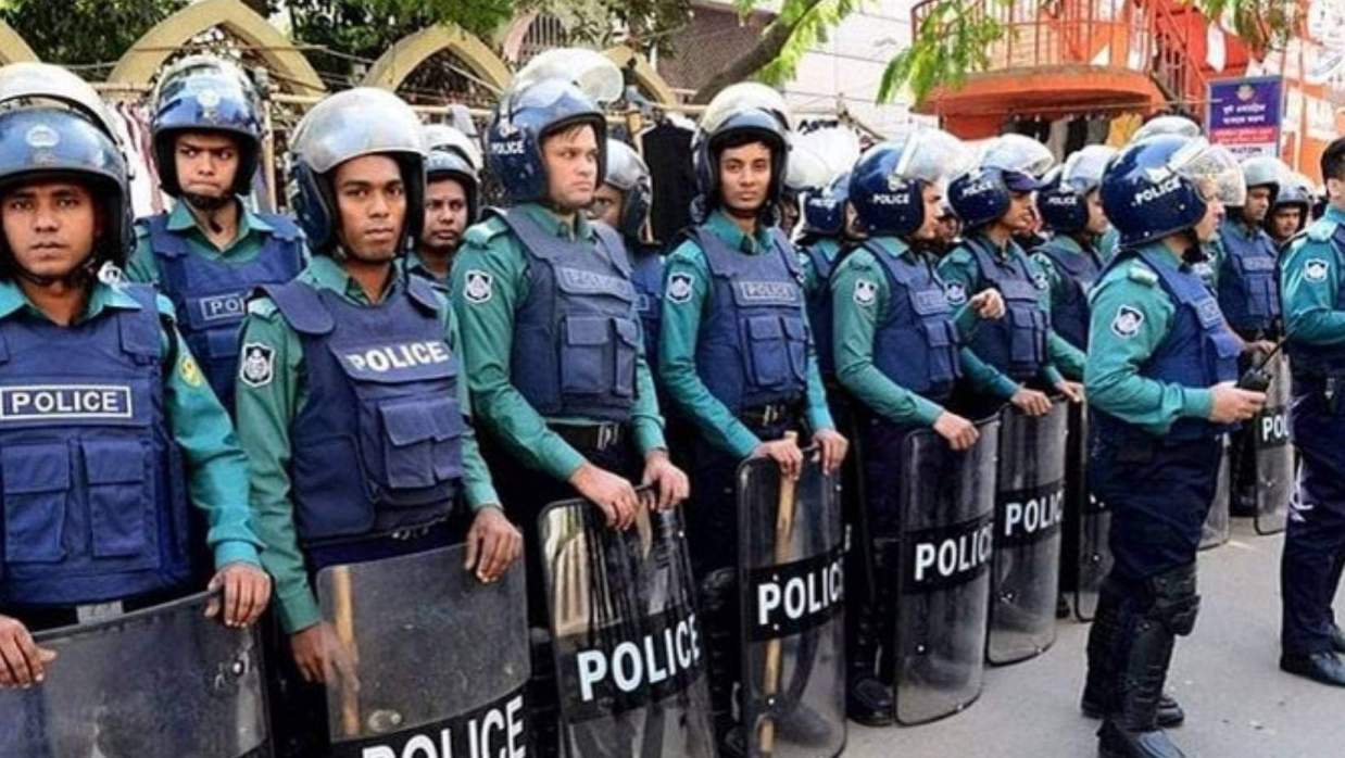 আগের পোষাকে ফিরলো পুলিশ, গেজেট প্রকাশ