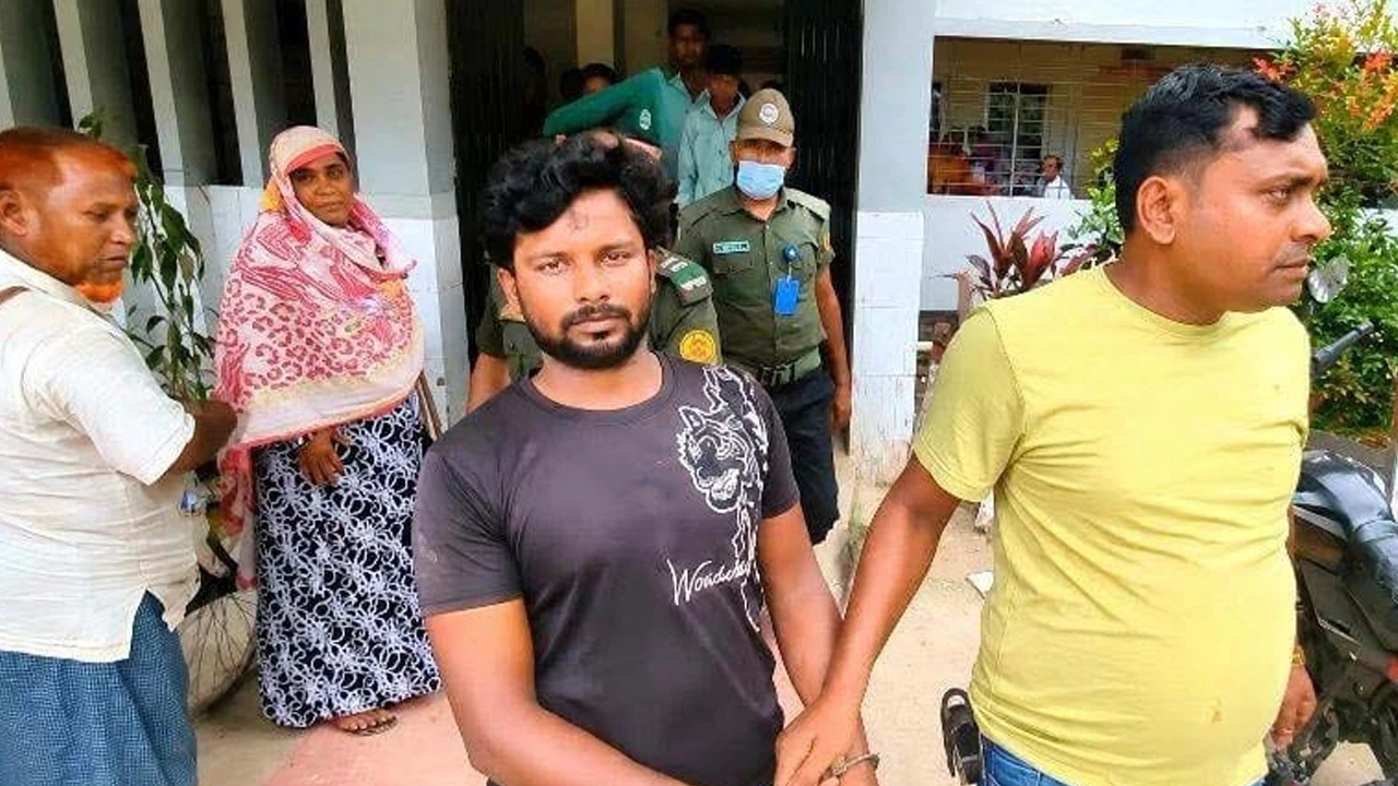 নওগাঁয় স্ত্রীকে খুনের দায়ে স্বামী গ্রেপ্তার