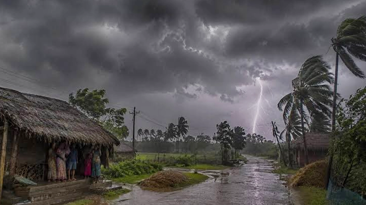 দেশের সব বিভাগে হতে পারে বজ্রবৃষ্টি