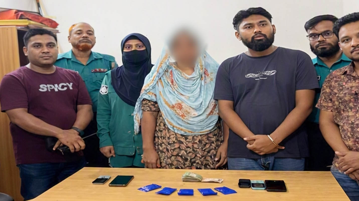 রাজশাহীতে ৯৩৭ পিস ইয়াবাসহ দম্পতি গ্রেপ্তার
