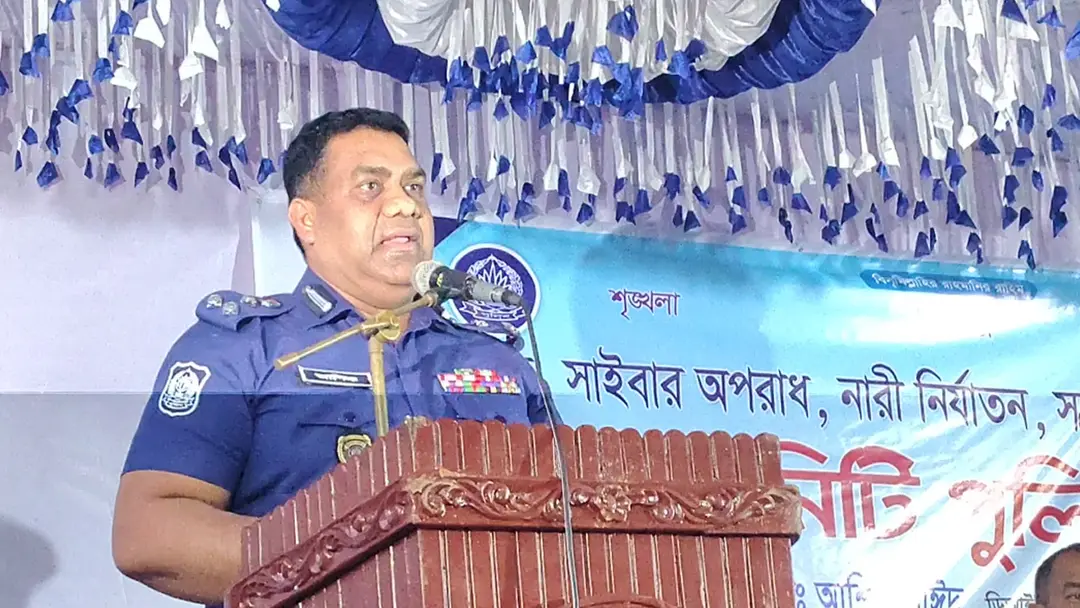 ‘১৭ বছরে রাষ্ট্রীয় প্রতিষ্ঠান যেভাবে ধ্বংস হয়েছে, পুলিশ ছিল এক নম্বরে’