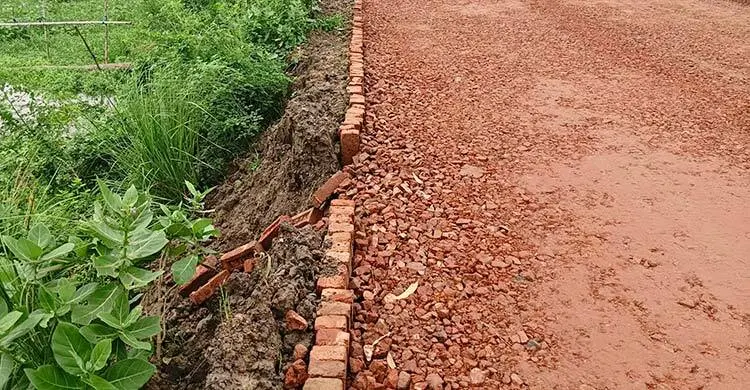 এলজিইডির ১৯ কোটির কাজ শেষ না হতেই ধস