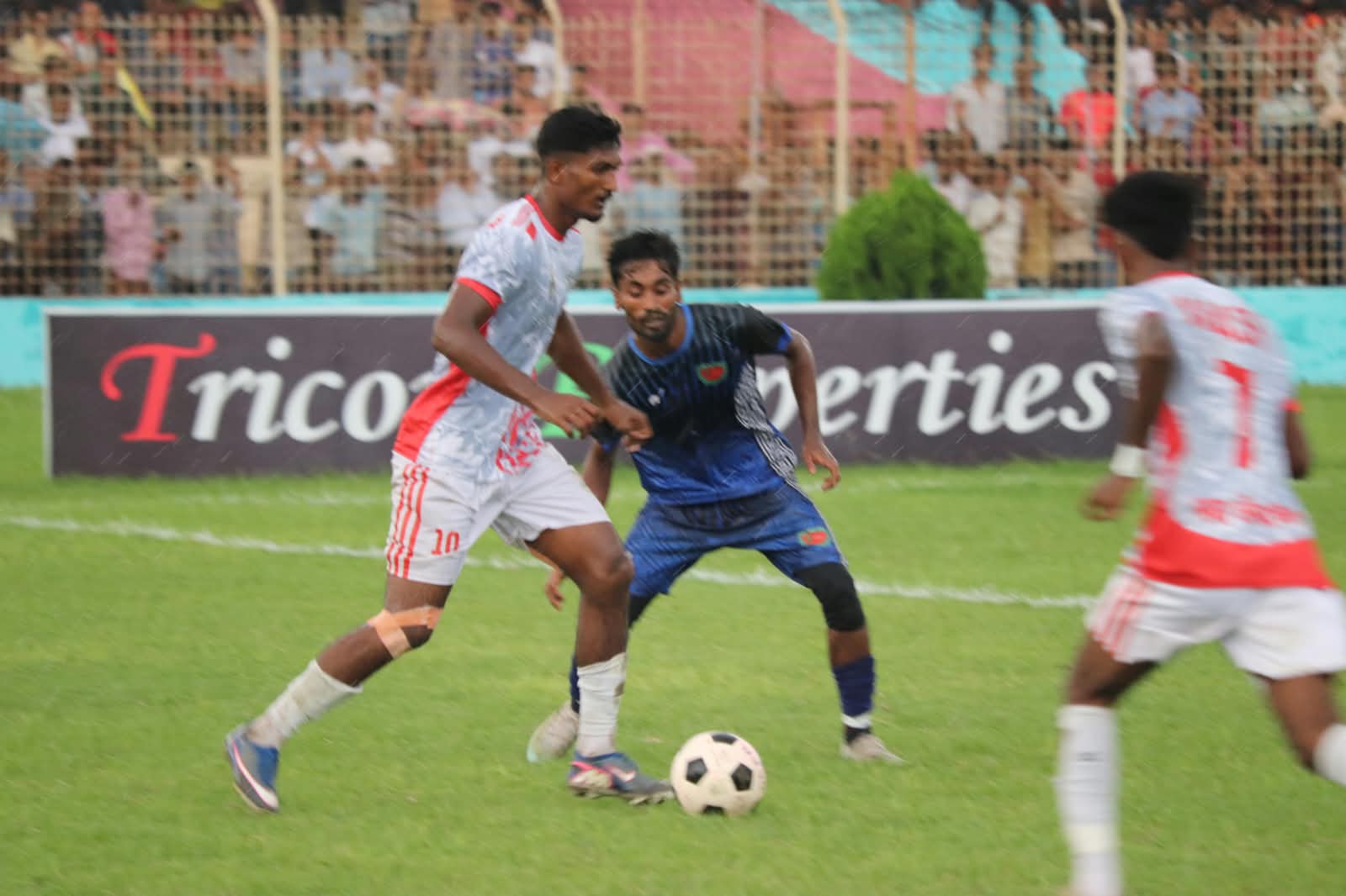 টাইব্রেকারে পবাকে হারিয়ে ফাইনালে মোহনপুর 