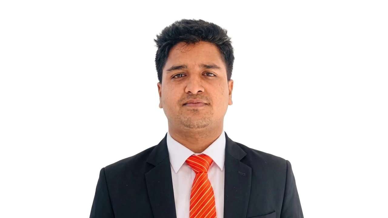 ‘মেয়াদ শেষে পিটিয়ে বের করে দেবো’, চবি হল সংসদ ভিপিকে ছাত্রদল নেতার হুমকি