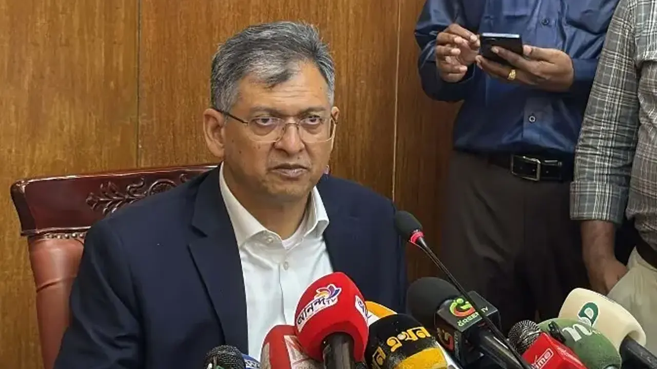 ৭ জনের ফাঁসির রায়ে একটি ককটেল বিস্ফোরণ বড় বিষয় নয়: স্বরাষ্ট্রমন্ত্রী