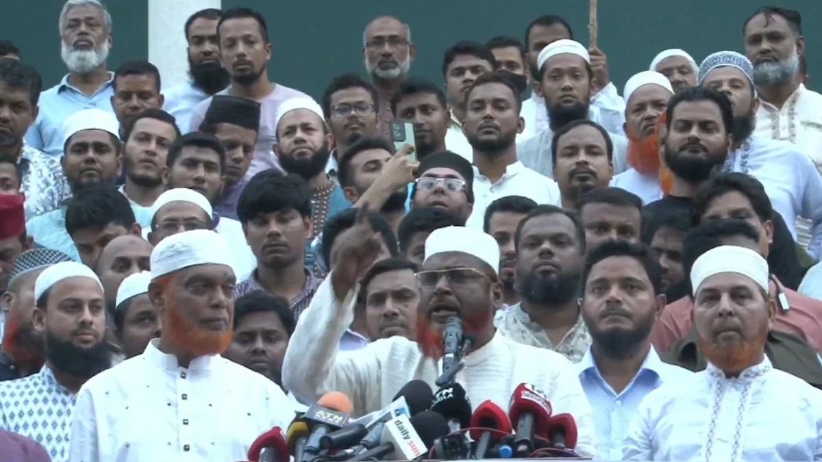 জ্বালানি তেলের দাম বৃদ্ধির প্রতিবাদে জামায়াতের বিক্ষোভ