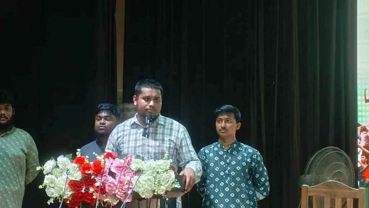 বিধবা কার্ড চালু হলে এমপির বউও এই কার্ড নেবেন, বললেন হাসনাত আবদুল্লাহ