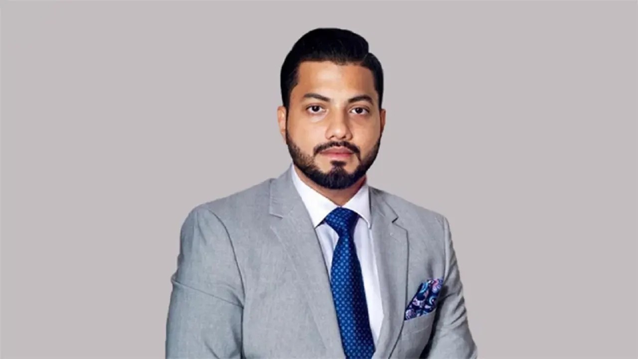 মন্ত্রিসভা থেকে পদত্যাগ করলেন ইশরাক হোসেন